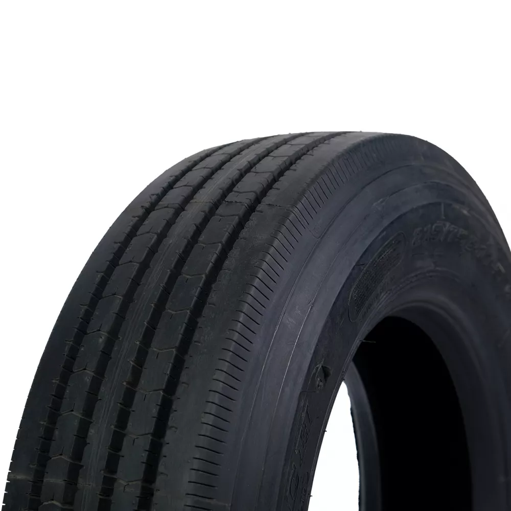 Грузовая шина 215/75 R17,5 Long March LM-216 16PR в Заречном